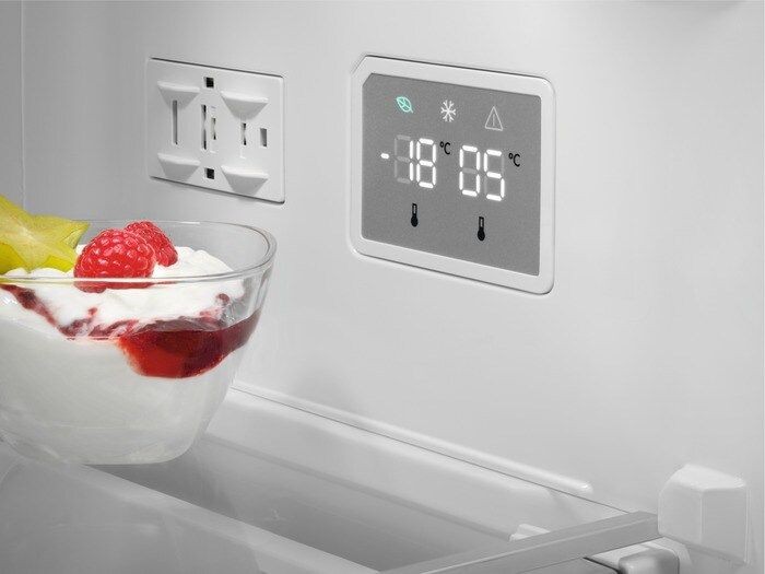 AEG Frigorífico Combi ORC6N361EW 201cm TwinTech® Total No Frost Blanco Clase E - Imagen 3